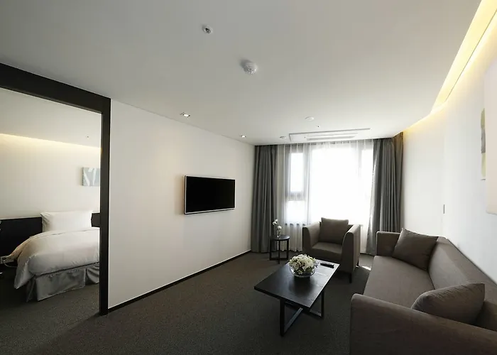 Ramada Encore By Wyndham Magok 3*