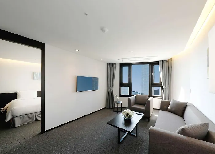 酒店 Ramada Encore By Wyndham Magok 3*